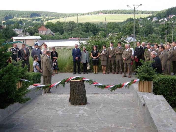 Uroczyste&#x20;otwarcie&#x20;wyremontowanej&#x20;siedziby&#x20;nadleśnictwa&#x20;-&#x20;20&#x2e;06&#x2e;2008&#x20;r&#x2e;&#x20;&#x28;fot&#x2e;&#x20;R&#x2e;&#x20;Wyspiański&#x29;